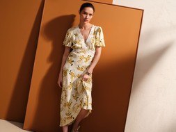 SS26 Campaign Image - Flower Market 1