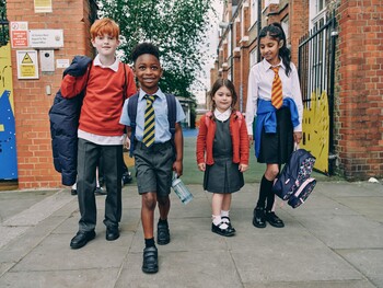 https://www.prshots.co.uk/contents/archives/105/134/images/thumb350x287_auto/matalan-back-to-school-shop-13_thumb.jpg