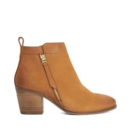 Dune London Paicing £129 Tan www.dunelondon.com