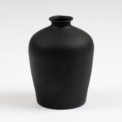 Iron Vase £15