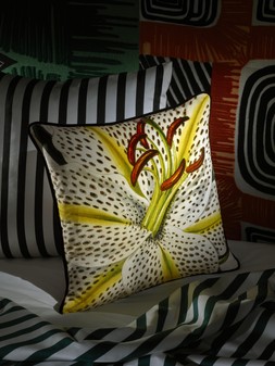 FLOWERED CUSHION