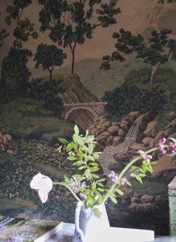 JOHN DERIAN PICTURE BOOK III FABRICS & PICTURE BOOK II WALLPAPERS