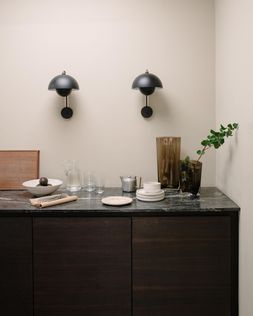 &Tradition; VP8 Flowerpot Wall Lamp