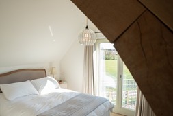 XL Ribbed Hereford Pendant light