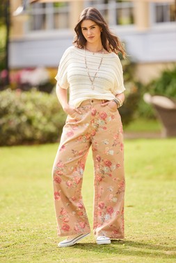 Isla Printed Floral Wide Leg Jeans £60, Summer Days Short Sleeve Knitted Jumper £35