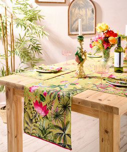 Herons Haven Table Runner £20