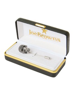 BK215A 2 Skull Pin £20