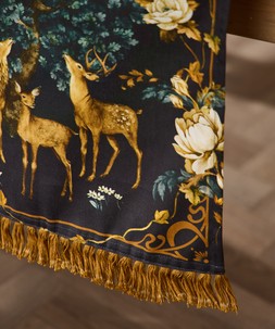 Forest Oasis Table Runner £20 ZK384A 3