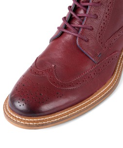 FW367A West Coast Leather Brogue Boots Red £90 (4)