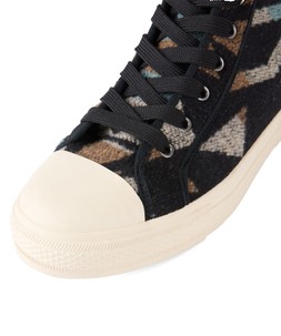 FW369A Soho Aztec High-Tops Multi £55 (4)