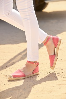 Pretty Scallop Strappy Espadrilles £30