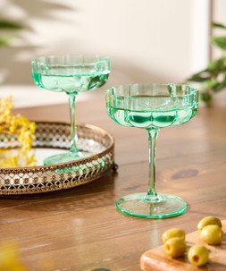 Splendid Scalloped Martini Glass Set Of 2 £18 ZK425A 1