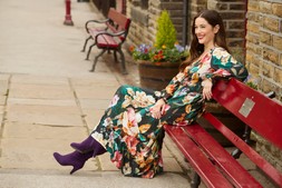 WF341A Remarkable Floral Print Jersey Dress Multi £55 095