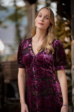 WF378A Dazzling Devore Dress £80