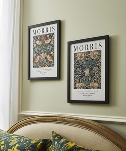 William Morris Strawberry Thief Set Of 2 Framed Prints £32 ZA781A 1