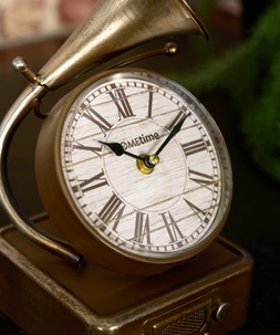 Grand Gramophone Clock £30