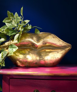 Lush Lips Planter £38