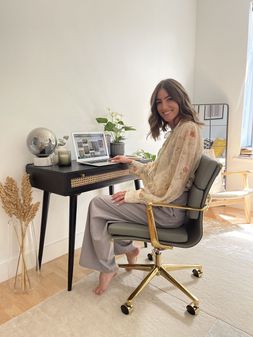 Soft Pad Office Chair With Low Back, Light Grey & Brass