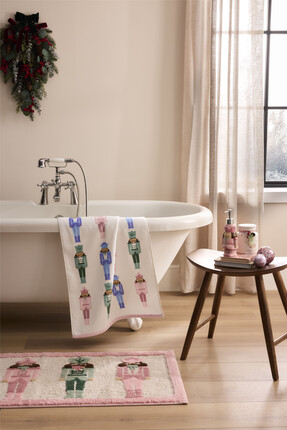 B&M AW26 CHRISTMAS BATH 3 from B&M
