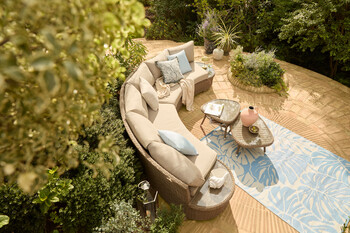 https://www.prshots.co.uk/contents/archives/3552/1530/images/thumb350x287_auto/dobbies-garden-centres_alps-curved-sofa-gbp1599-portofino-wine-g_9494c_thumb.jpg