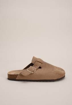 Brown Closed Toe Flat Sandals