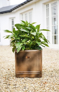 OUTDOOR HAMPTON RECTANGULAR COPPER METAL PLANTER H38CM W50CM &pound;99.99