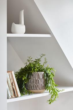 ARLES LEAF EMBOSSED MOCHA PLANTER H20CM W22CM &pound;34.99