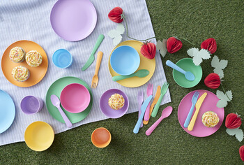https://www.prshots.co.uk/contents/archives/3746/1580/images/thumb350x287_auto/hobbycraft_2026_easter_picnic-1_thumb.jpg