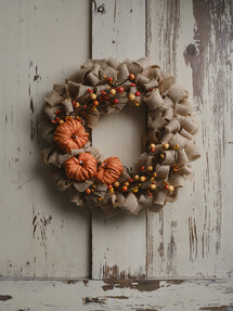 https://www.prshots.co.uk/contents/archives/3746/1580/images/thumb350x287_auto/hobbycraft_autumn-wreath-making-workshop-27-or-30-7_thumb.jpg