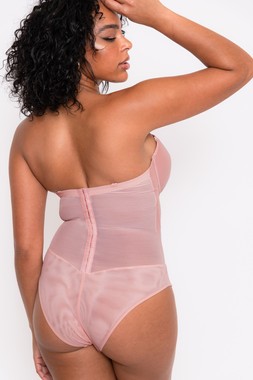PLUNGE STRAPLESS PADDED BODY POWDERY PINK (30-38DD-J) &pound;78.00, $156.00, &euro;106.00, $196.00 (CAD)