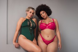 INDULGENCE GREEN STRETCH LACE BODY