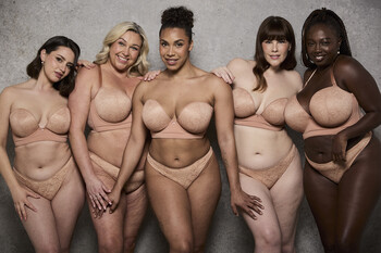 https://www.prshots.co.uk/contents/archives/3795/1587/images/thumb350x287_auto/curvy_kate_group-room-set_057_thumb.jpg