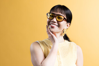 https://www.prshots.co.uk/contents/archives/4214/1682/images/thumb350x287_auto/iolla-arran-sunglasses-with-sunbeam-lenses_thumb.jpg
