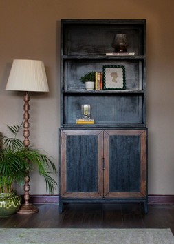 Deverell Dresser
