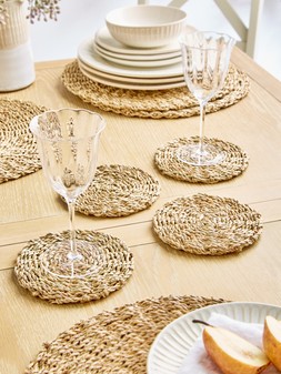 The Very Collection Set Of 4 Round Dark Seagrass Coasters €9.99 at Very.ie