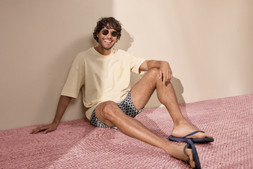 Very - Mens AO April 10