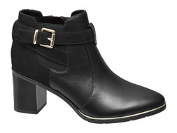 Block heeled chelsea boots