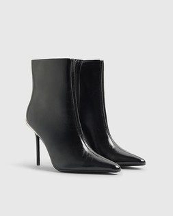 RI Black Skinny Heel Pointed Ankle Boots £52