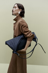 https://www.prshots.co.uk/contents/archives/98/201/images/thumb350x287_auto/marks_amp_spencer_faux-leather-tote-bag-45_1_74a1f_thumb.jpg