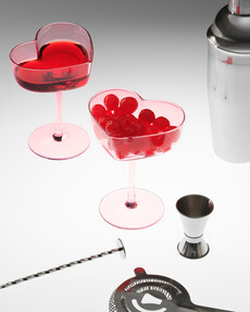 https://www.prshots.co.uk/contents/archives/98/201/images/thumb350x287_auto/marks_amp_spencer_ms-heart-coupe-glasses-2-pck-15_1_4da0e_thumb.jpg
