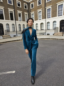 https://www.prshots.co.uk/contents/archives/98/201/images/thumb350x287_auto/marks_amp_spencer_ms-ww-autumn-24-campaign-1_thumb.jpg
